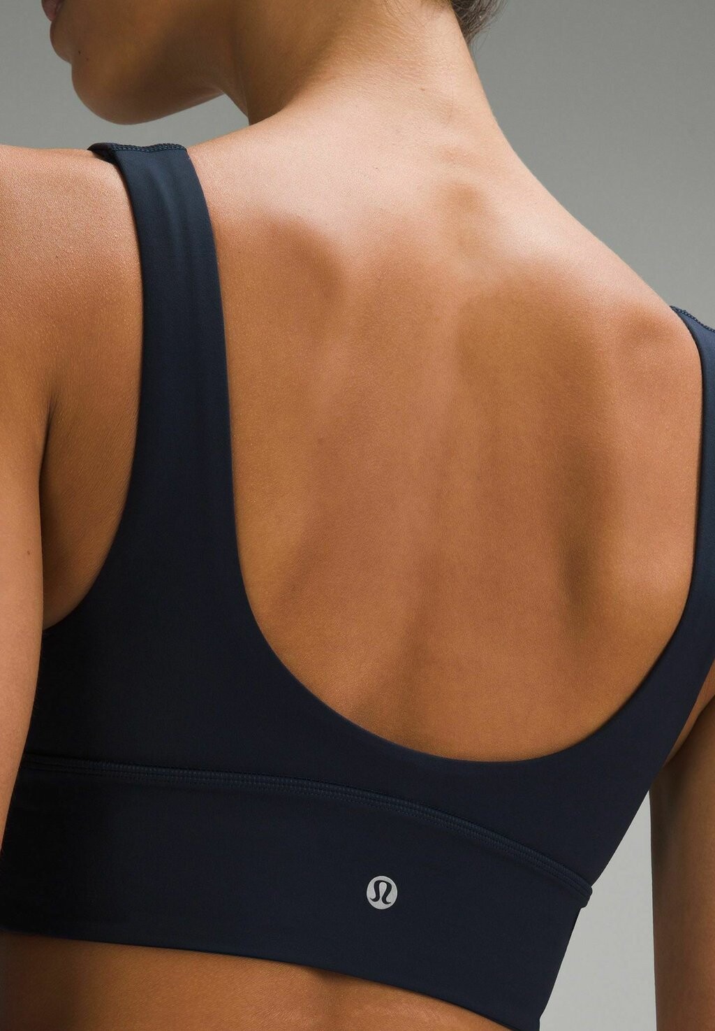 

Спортивный бюстгальтер с легкой поддержкой ALIGN™ V-NECK lululemon, темно-синий