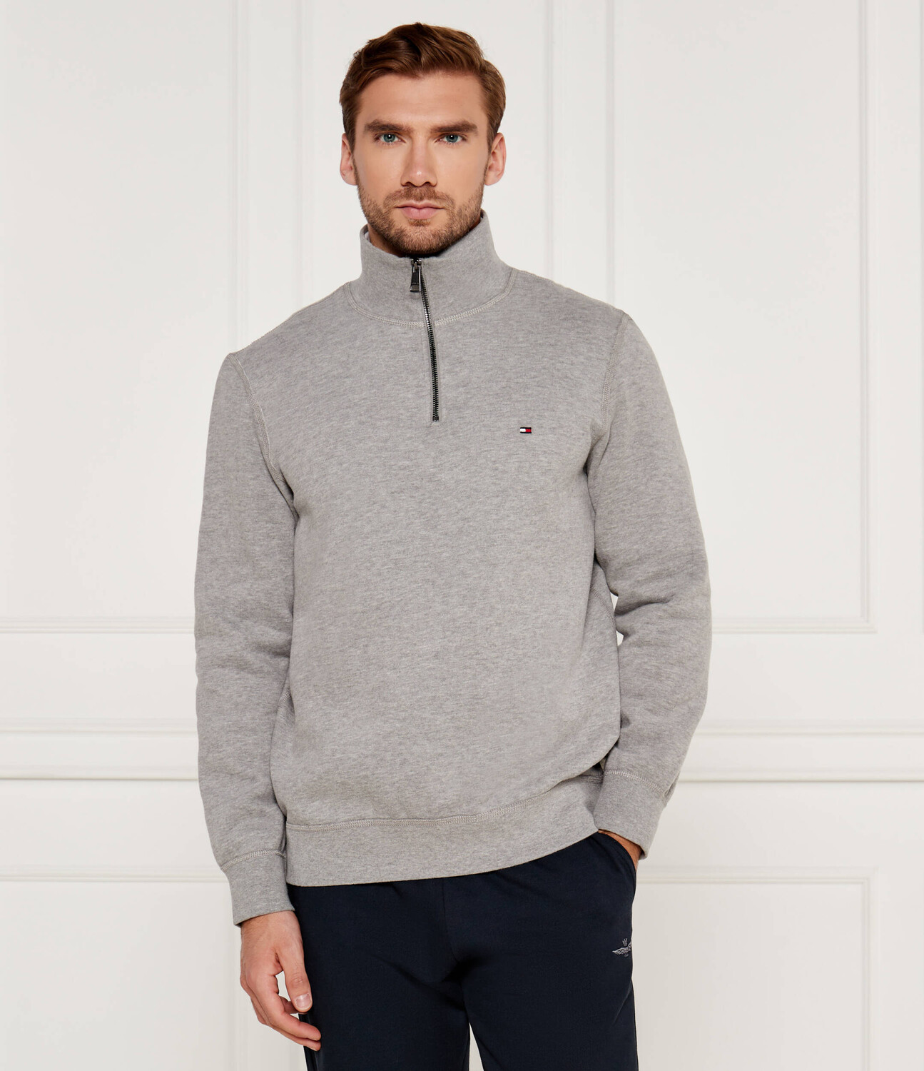 

Толстовка Tommy Hilfiger ESSENTIAL Regular Fit, серый