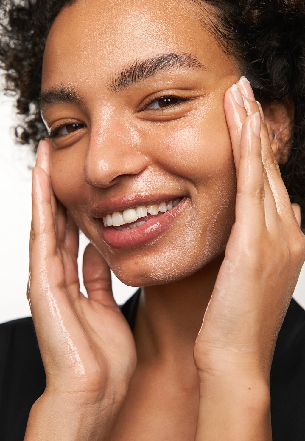 

Моющее средство Make P:Rem Safe Me. Relief Moisture Cleansing Oil Make Prem
