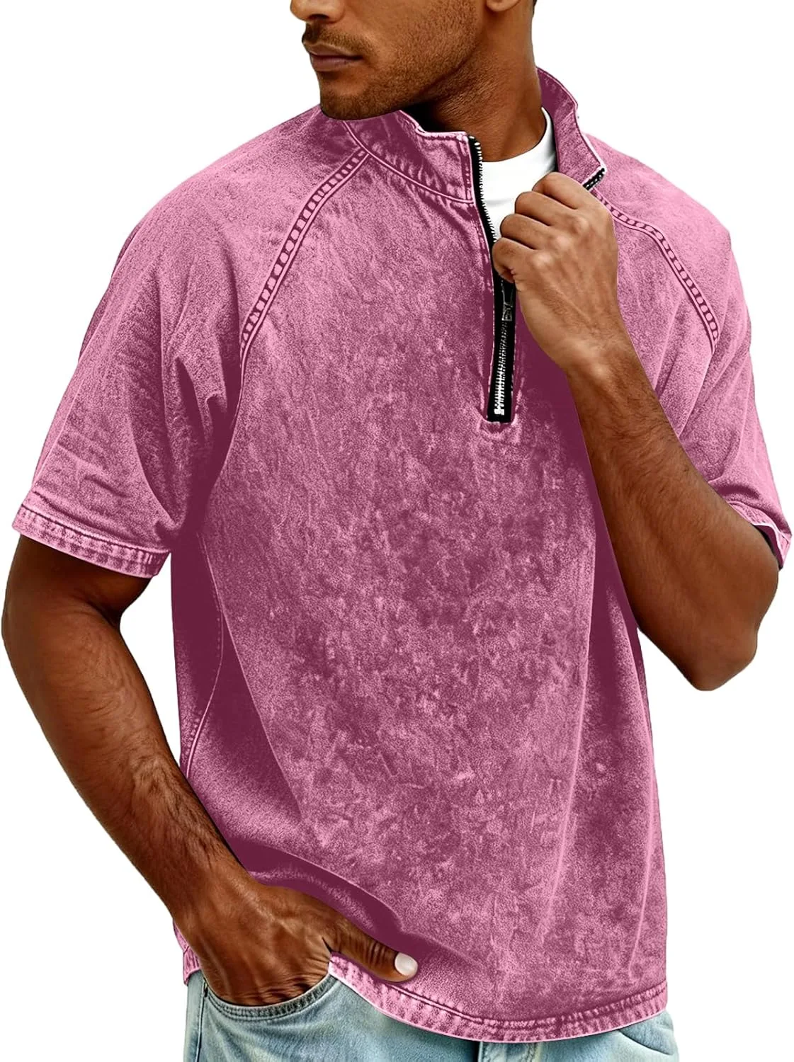 

Мужская поношенная футболка henley с коротким рукавом