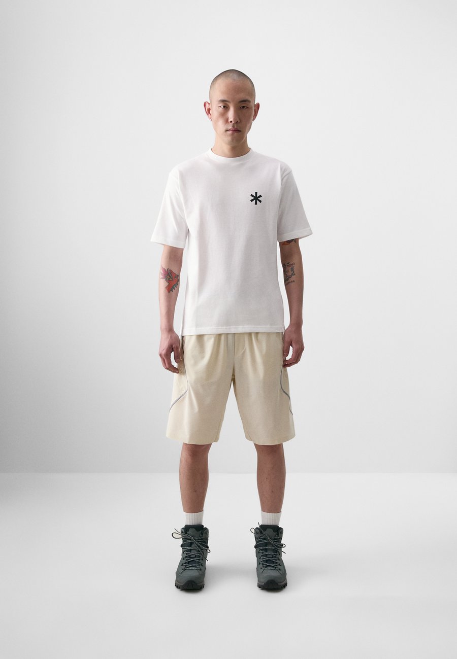 

Спортивная футболка Snow Peak BACK LOGO UNISEX, White