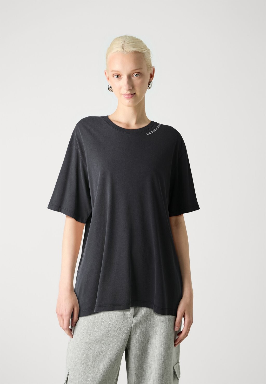 

Футболки с принтом JORROSE WASHED TEE CREW NECK UNISEX Jack & Jones, черный