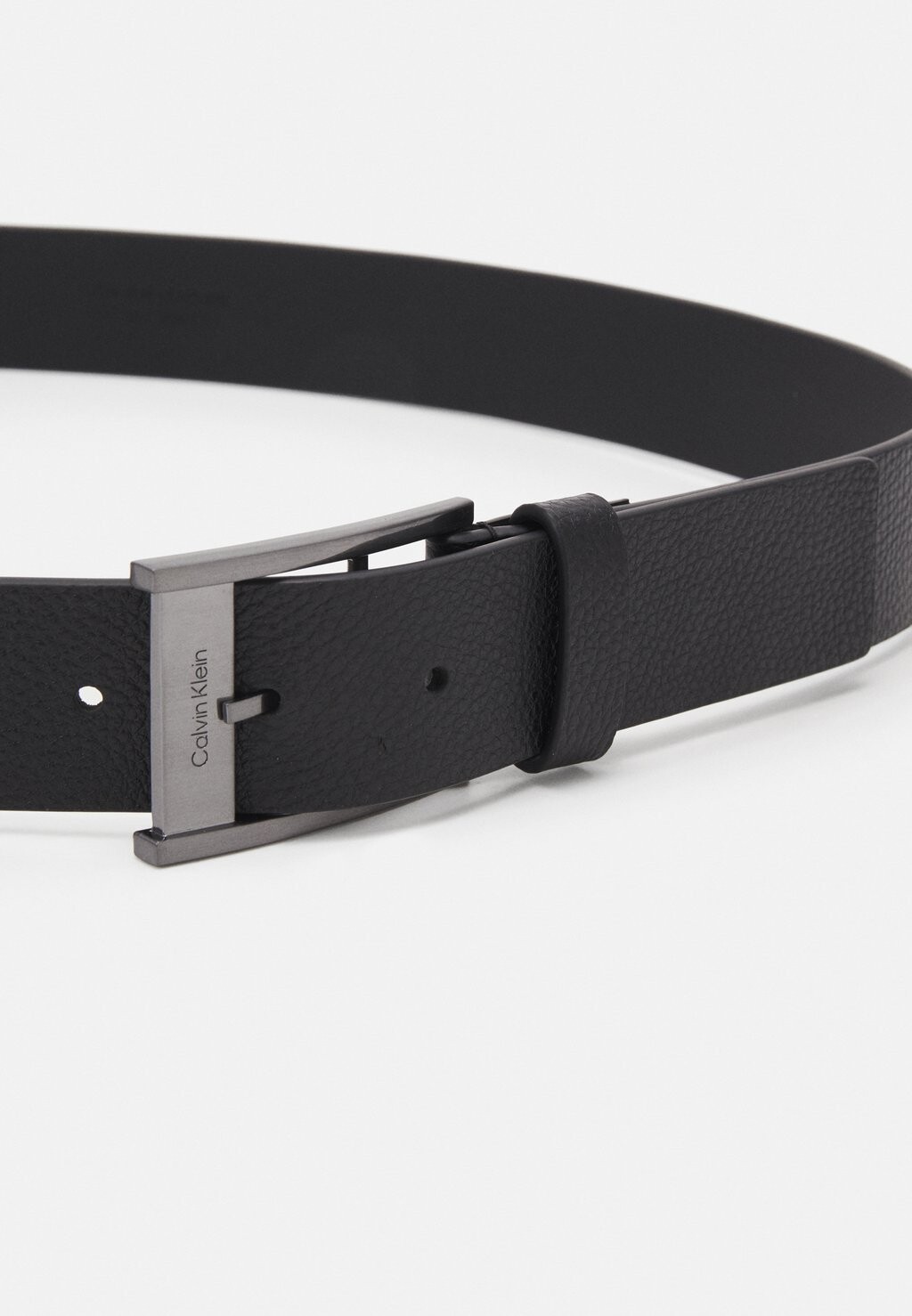 

Ремень Sleek Calvin Klein, черный