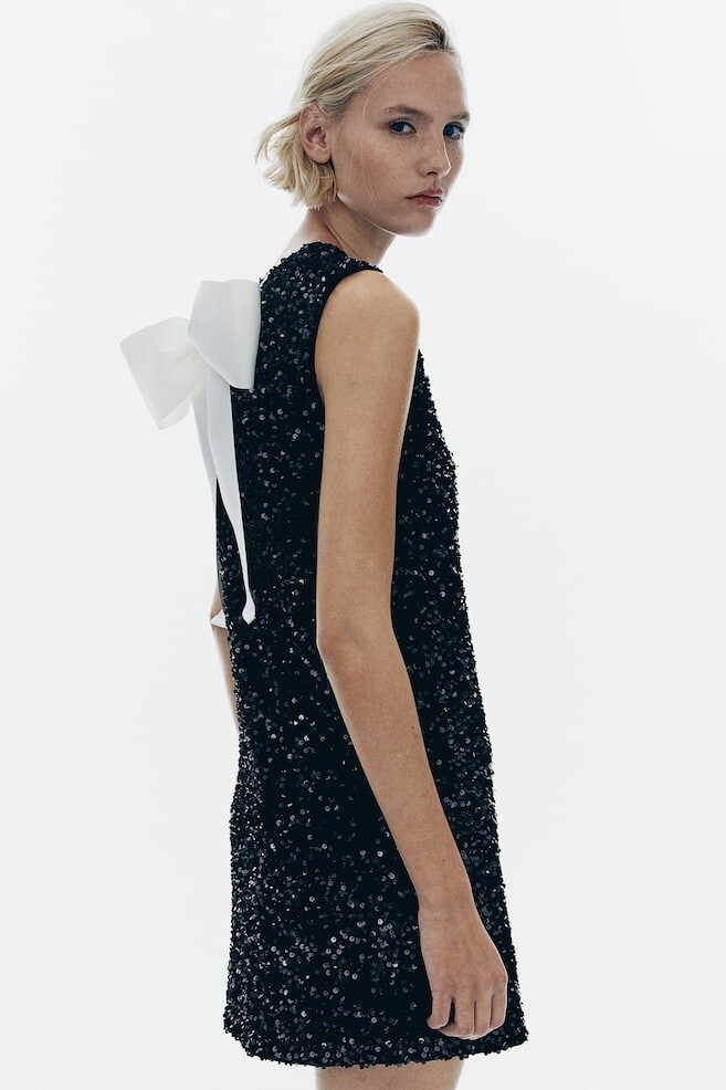 

Платье с пайетками и завязками H&M, черный