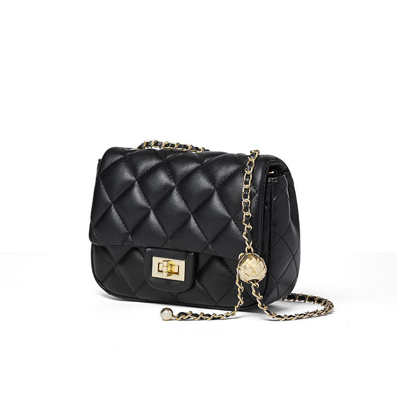 

Кожаная сумка через плечо с цепью, маленькая квадратная сумочка Trumpets Women's Black/Ecru Narandu, цвет экрю-40987