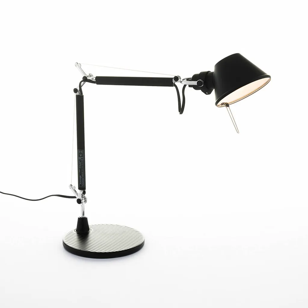 

Настольная лампа Artemide, черный