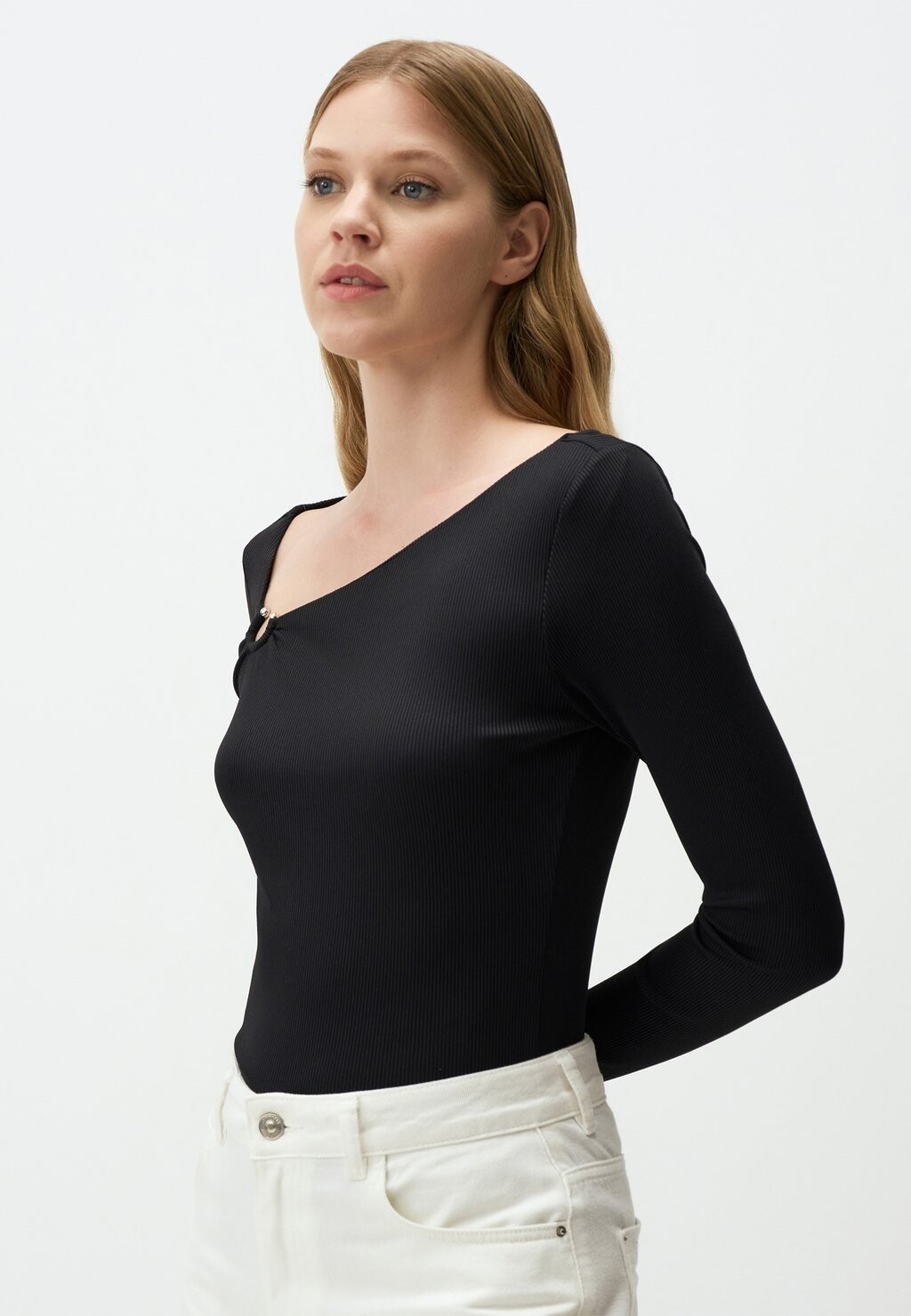 

Топ с длинными рукавами ASYMMETRIC NECKLINE Jimmy Key, черный