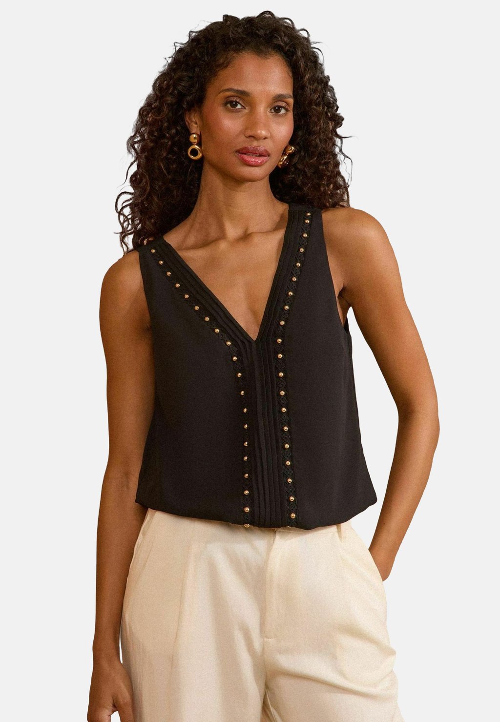 

Блуза REGULAR FIT - V-NECK STUD DETAIL Love & Roses, черный