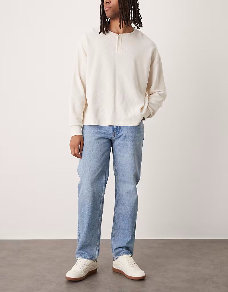 

Прямые джинсы Moby из хлопка светло-голубого цвета Mango