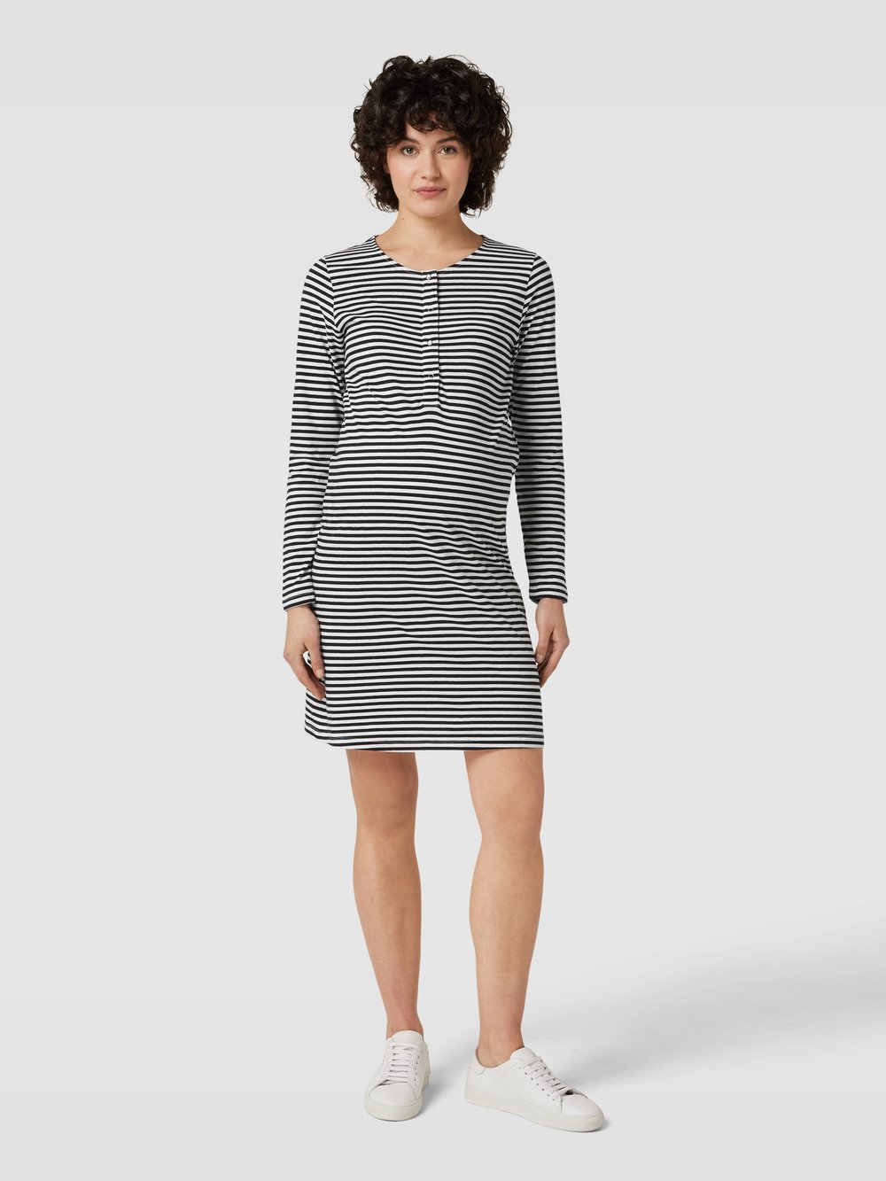 

Платье для беременных с полосатым узором, модель 'HOLLY' Mamalicious, черный