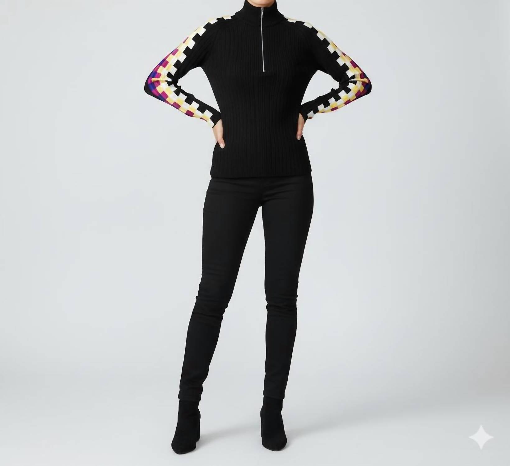 

Ребристый трикотажный свитер с полумолнией черного цвета La Chic Designs, черный