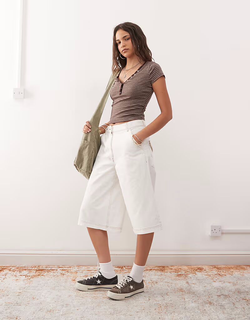 

Шорты COLLUSION low rise baggy jort in ecru