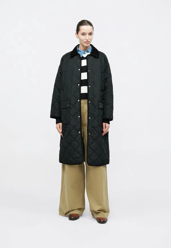 Стеганое стеганое пальто свободного кроя с флагом, зимнее пальто. Tommy Hilfiger, Black