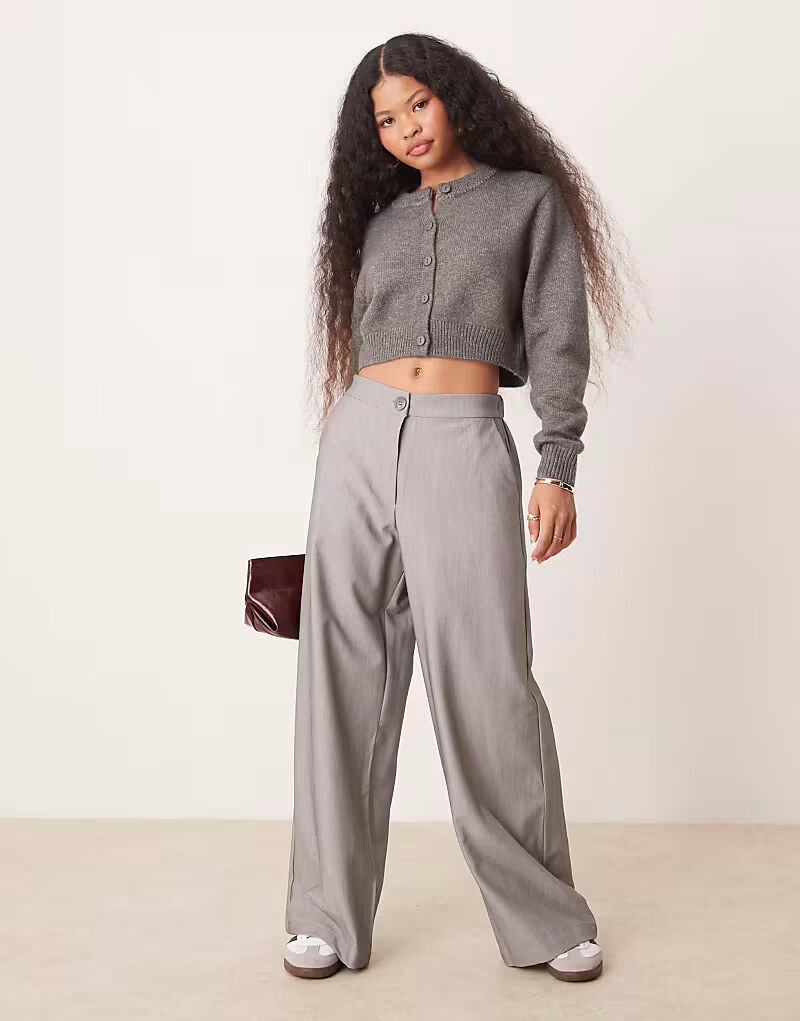 

Брюки прямого кроя Petite серого цвета Asos Petite