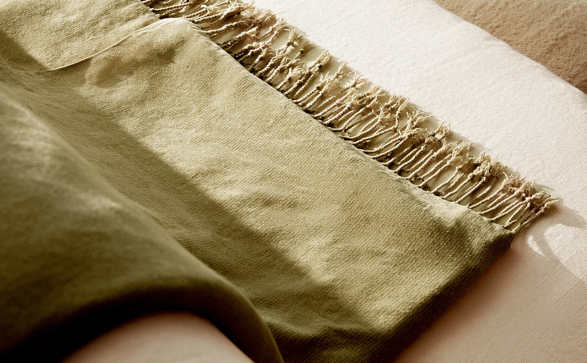 

Синель плед Zara Home, светло-бежевый