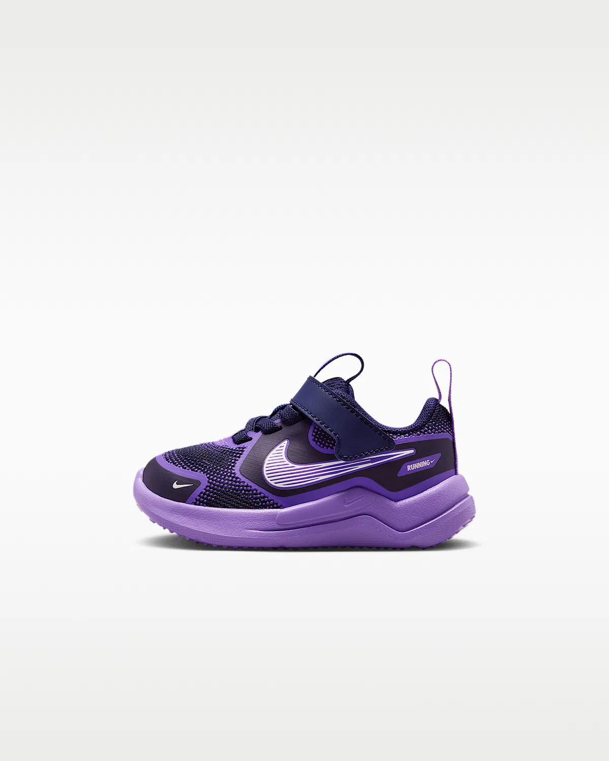 Детские кроссовки Nike Cosmic Runner, Blackened Blue/Bright Violet/Coconut Milk