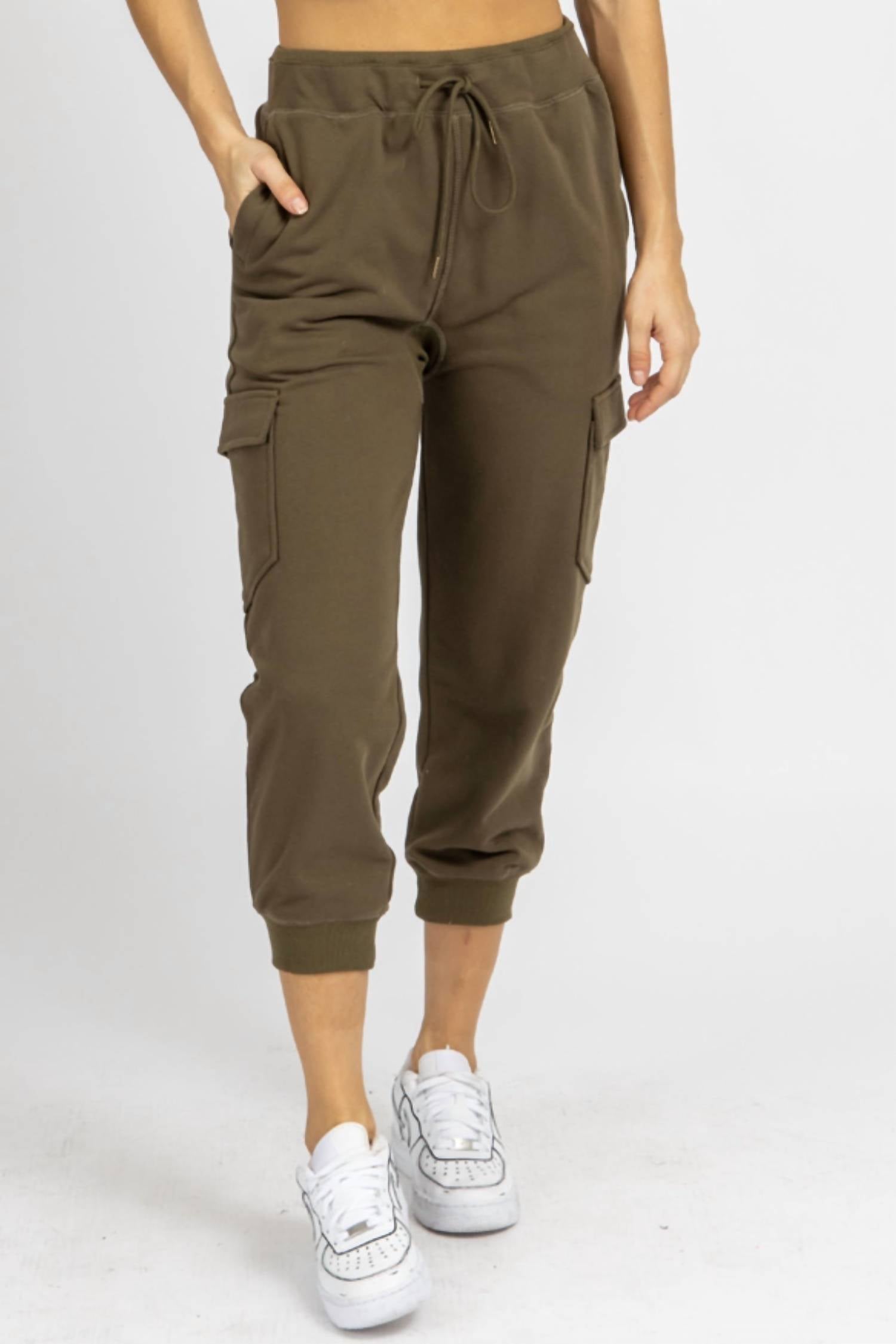 

Свободные джоггеры Cargo в оливковом цвете Hem & Thread