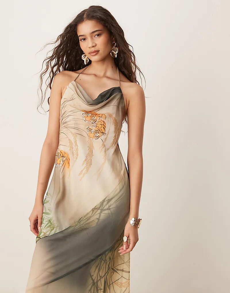 

Длинное платье из шифона ASOS DESIGN с вырезом-халтер и декоративным швом с тигровым принтом