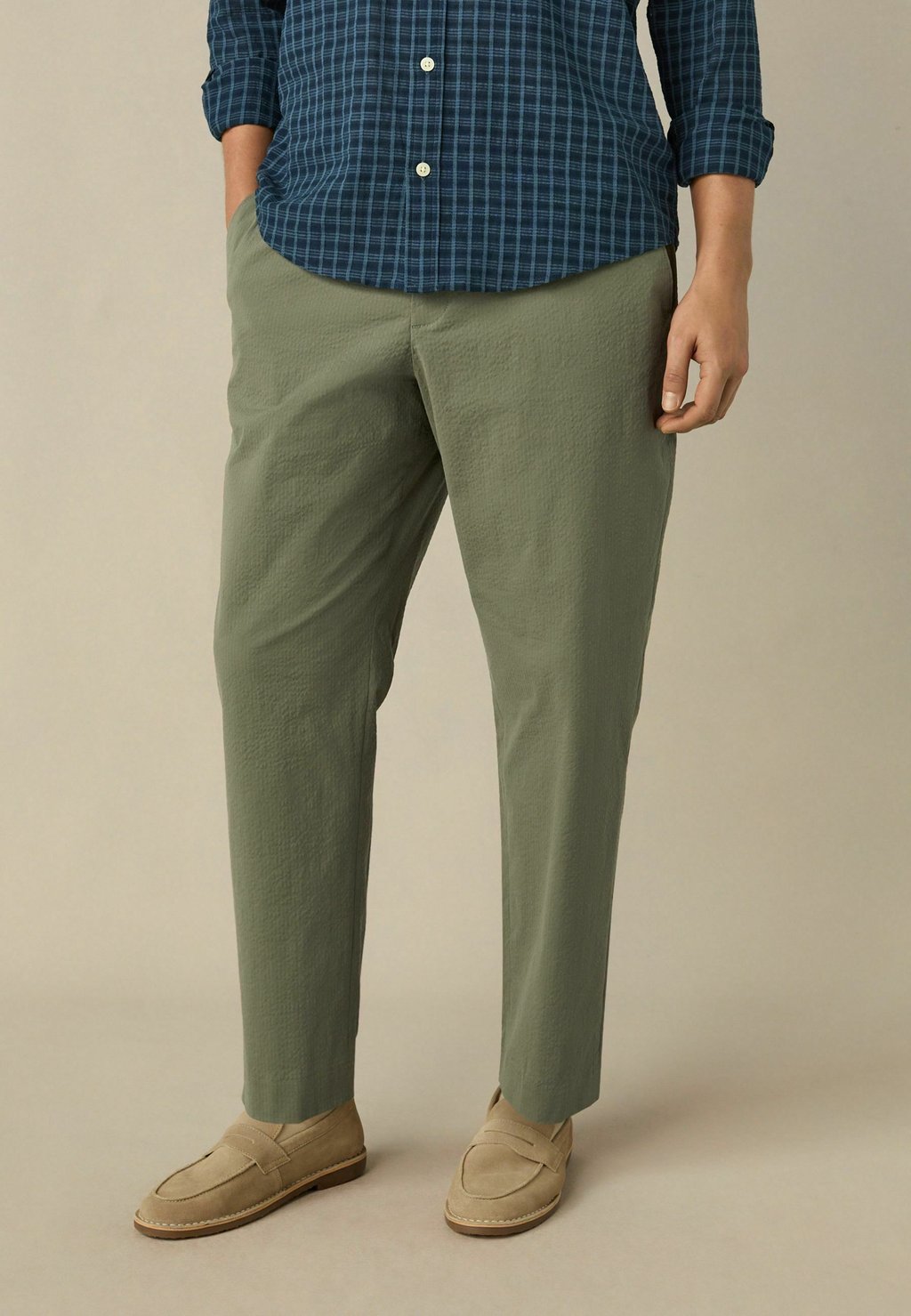 

Брюки REGULAR FIT SMART SEERSUCKER WITH ELASTICATED WAISTBAND Next, зеленый