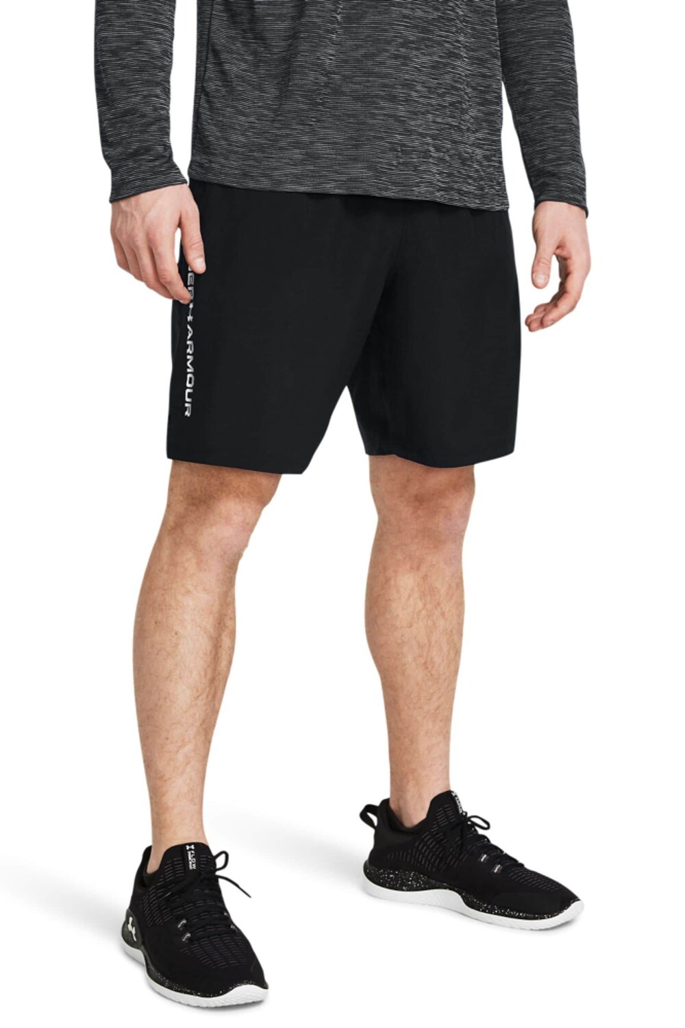 

Шорты из технической ткани Under Armour, черный