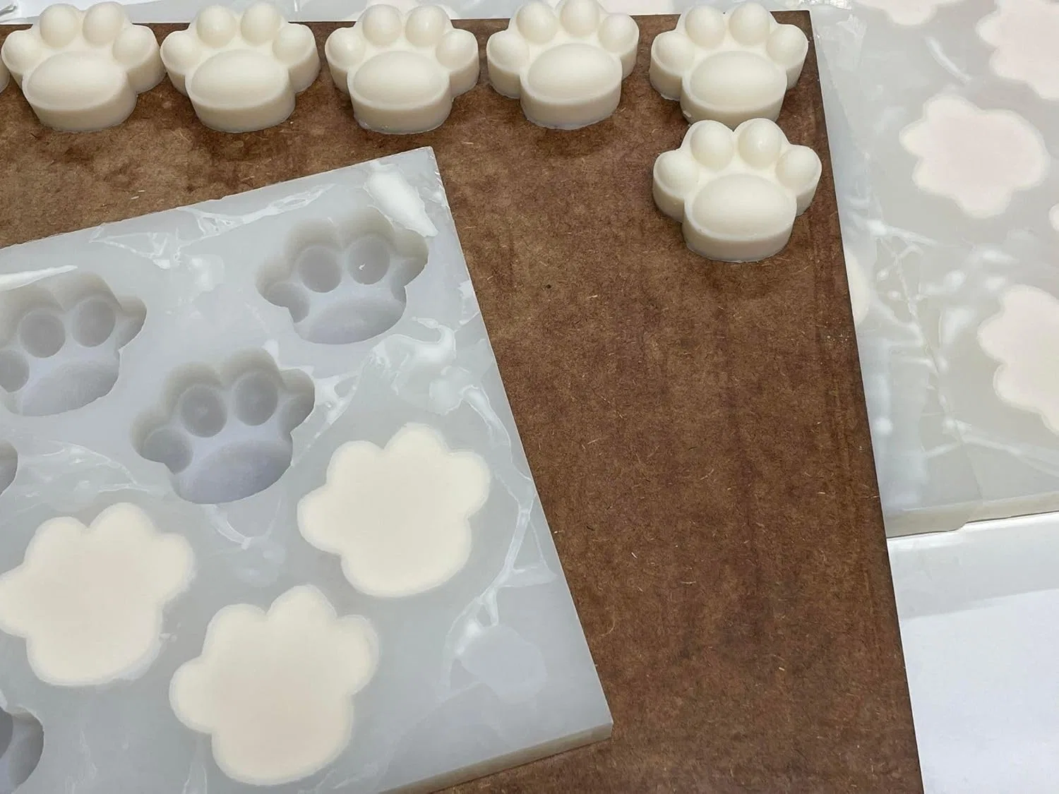 Мыло для питомцев и людей Paw Soap Shirasagi Soap & Cosmetics, 2 шт по 80 г — фото 3