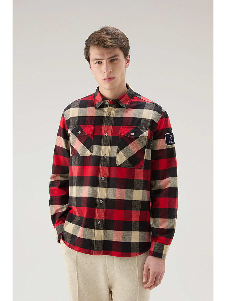

Рубашка Woolrich, цвет rot/schwarz/beige