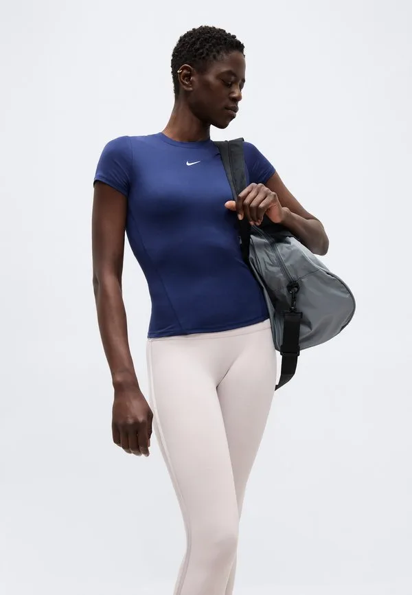 Одни обтягивающие леггинсы Nike Performance, Platinum Violet — фото 4