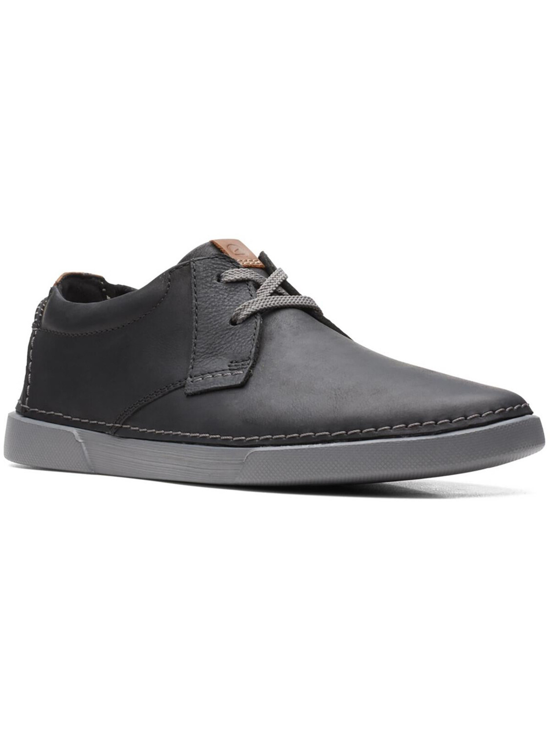 

Мужские кожаные ботинки чукка на шнуровке Gereld Low Clarks, черный