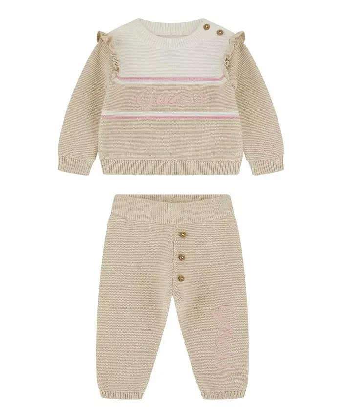 

Комплект для девочки: свитер с длинными рукавами и рюшами и штаны-свитер Guess, загар/бежевый