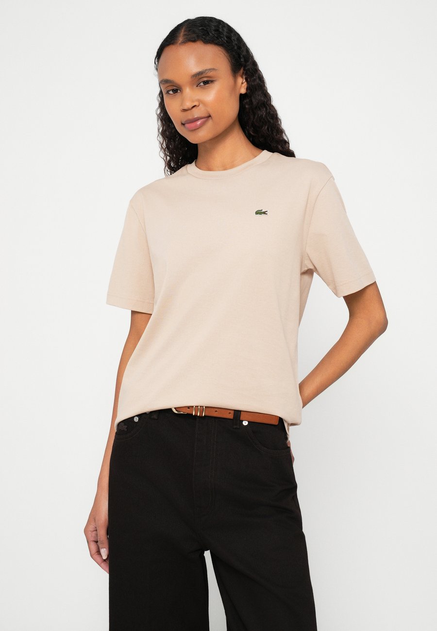 Футболка Lacoste Basic T-shirt, Lionne/Taupe, Хлопок пима, Бежевый — фото 4