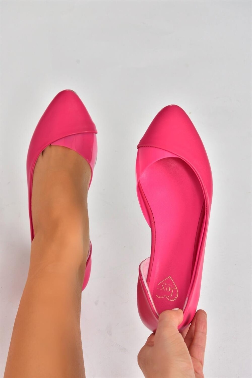 

Повседневные женские балетки цвета фуксии Fox Shoes, розовый