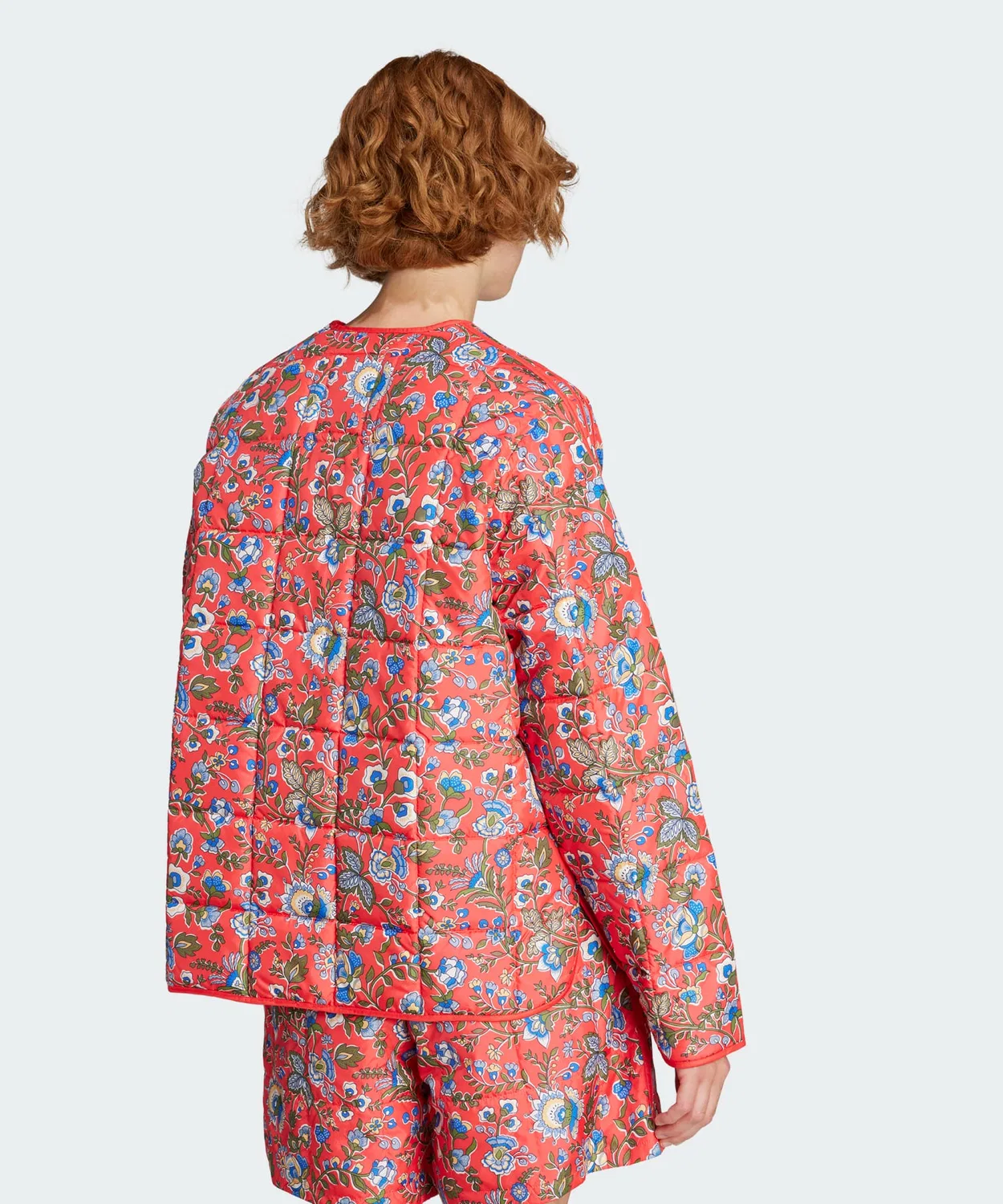 Куртка стеганая adidas Originals × Liberty London, цвет красный — фото 2