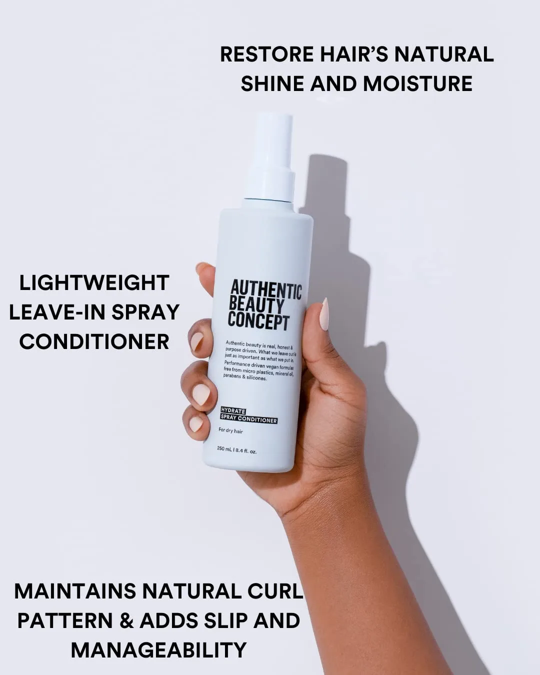 Authentic Beauty Concept Hydrate Spray Conditioner, легкий спрей-кондиционер без смывания для увлажнения и легкого укладки, нормальные, сухие или кудрявые волосы, веганский, без жестокости, без силиконов, 250 мл — фото 2