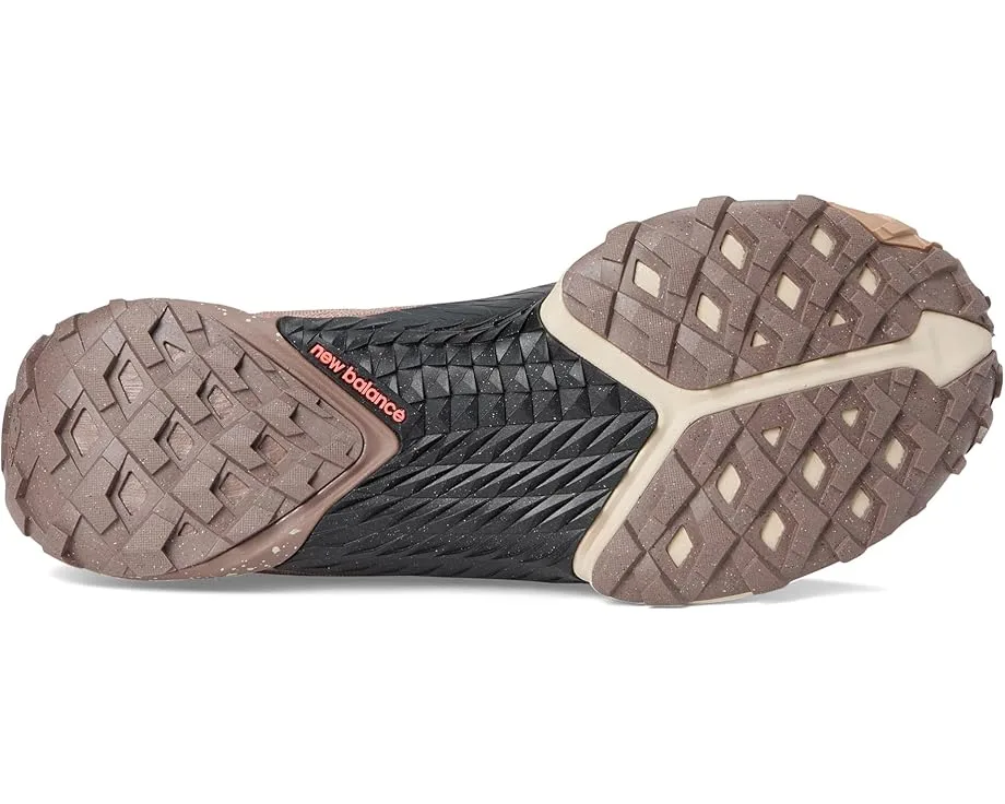 Кроссовки New Balance Minimus Trail, Urgent Red/Flat Taupe/Bisque — фото 3