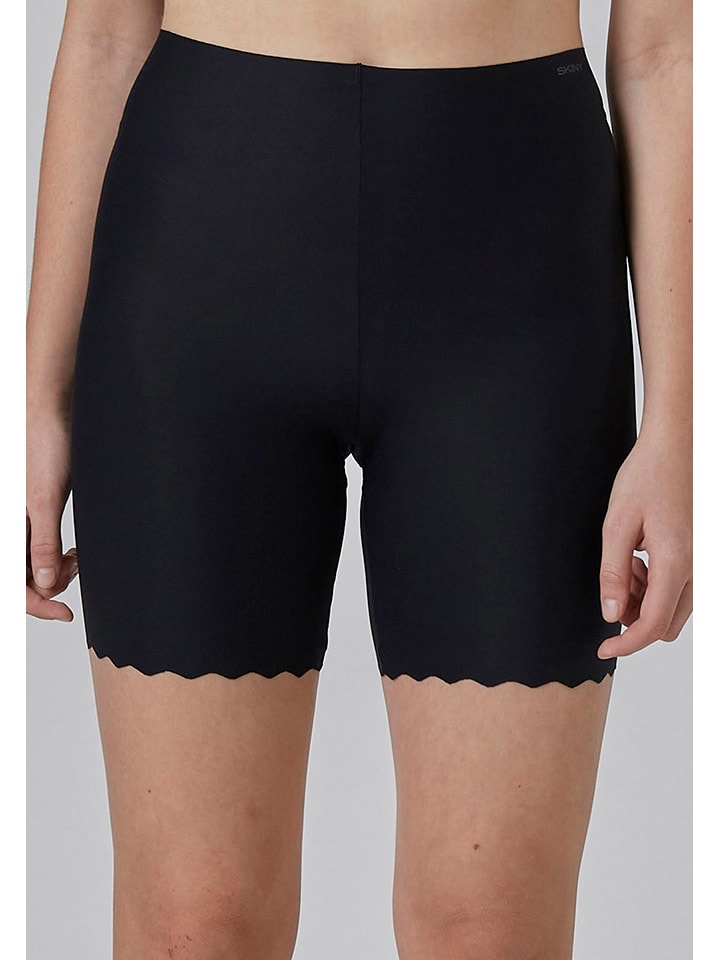 

Тканевые шорты Skiny, черный