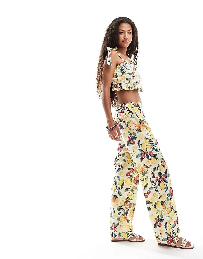 

Широкие брюки Vero Moda с высокой талией и летним фруктовым принтом