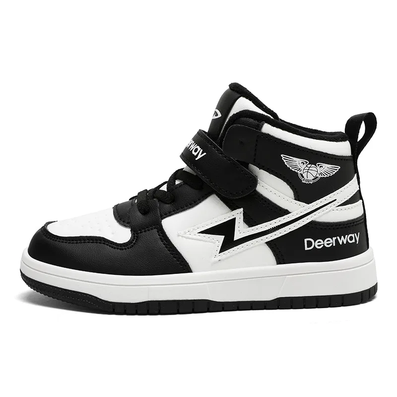 Кроссовки детские из кожи DEERWAY черно-белые