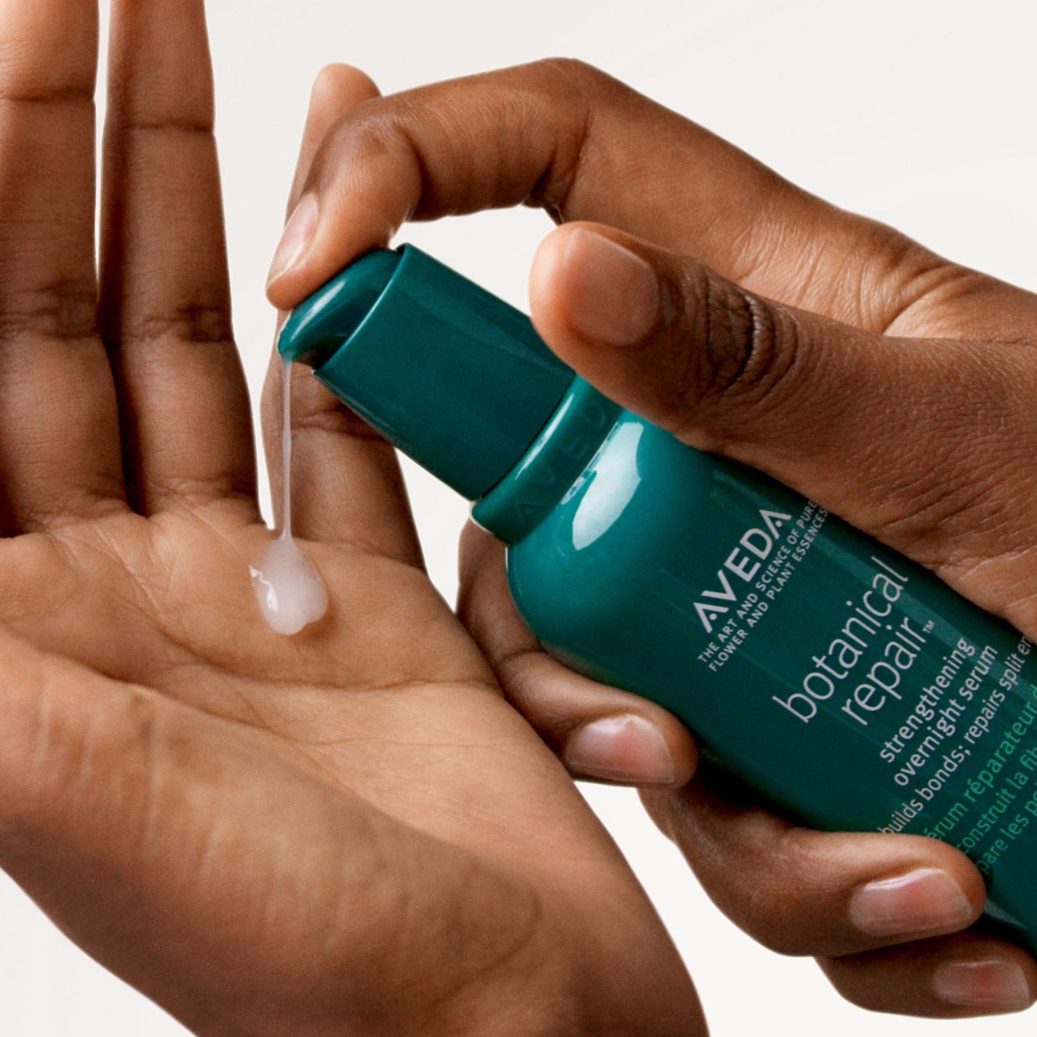 Сыворотка для волос reparatur & pflege strengthening overnight serum limited edition Aveda, объем 100 мл — фото 3