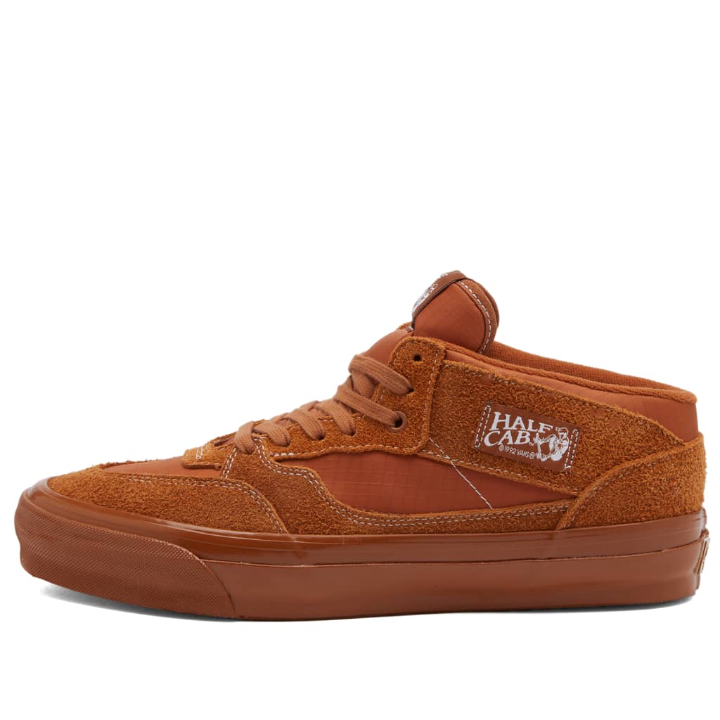 

Кроссовки Lx Half Cab Reissue 33 Vans, цвет hairy suede ginger
