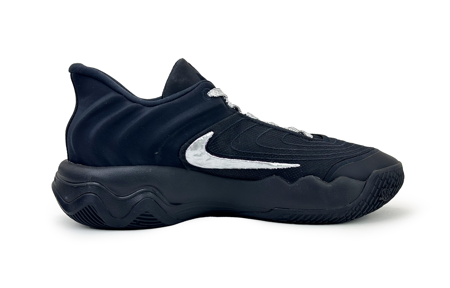 Кроссовки баскетбольные мужские Giannis Immortality Slip Resistant Abrasion Resistant Low top Silver Nike, черный серебряный — фото 3