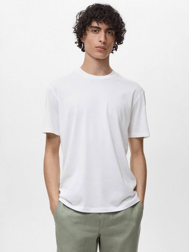 

Хлопковая футболка Regular Fit с рельефными деталями Mango, White