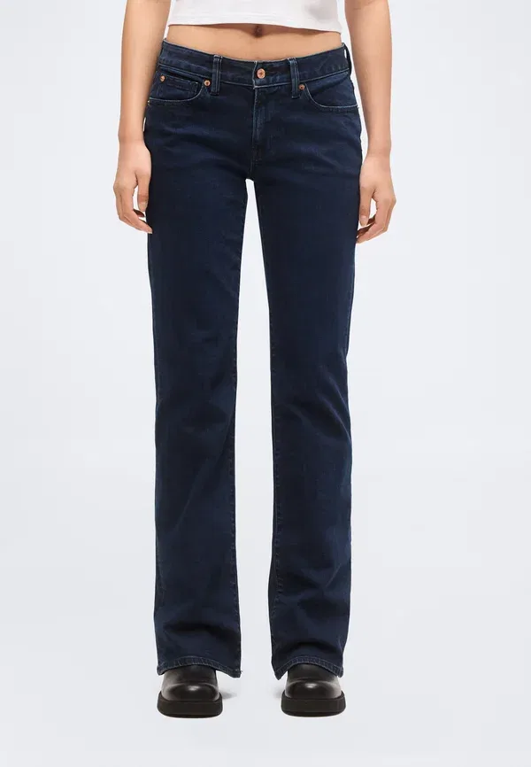 Джинсы клеш Gap, Long and Lean Bootcut, темный индиго