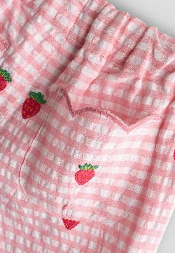 Шорты прямого кроя с фестончатым краем и вышивкой. Jojo Maman Bébé, Pink Strawberry — фото 4