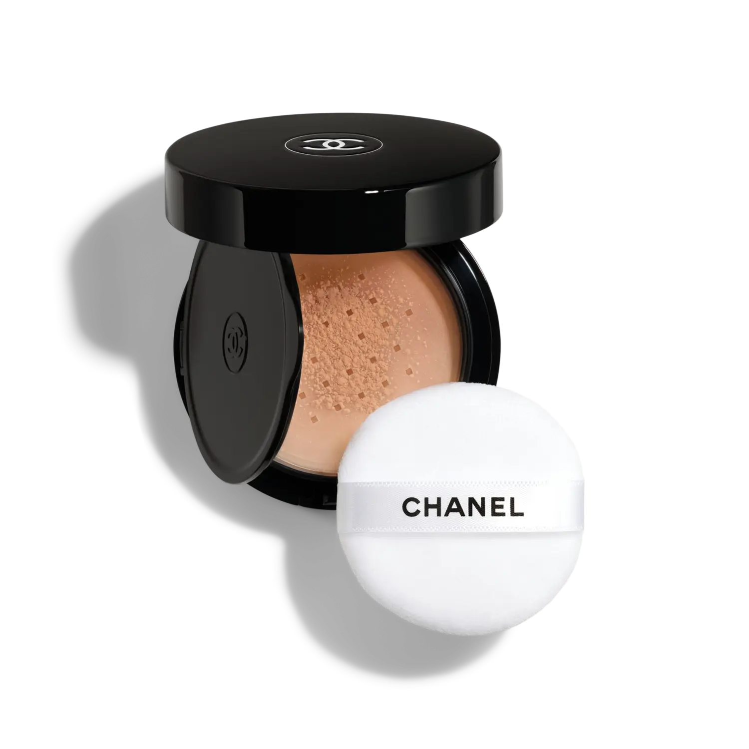 

Рассыпчатая пудра POUDRE UNIVERSELLE LIBRE с натуральным финишем, удобный формат для использования в дороге + сменный блок. CHANEL, 121 Deep Plus