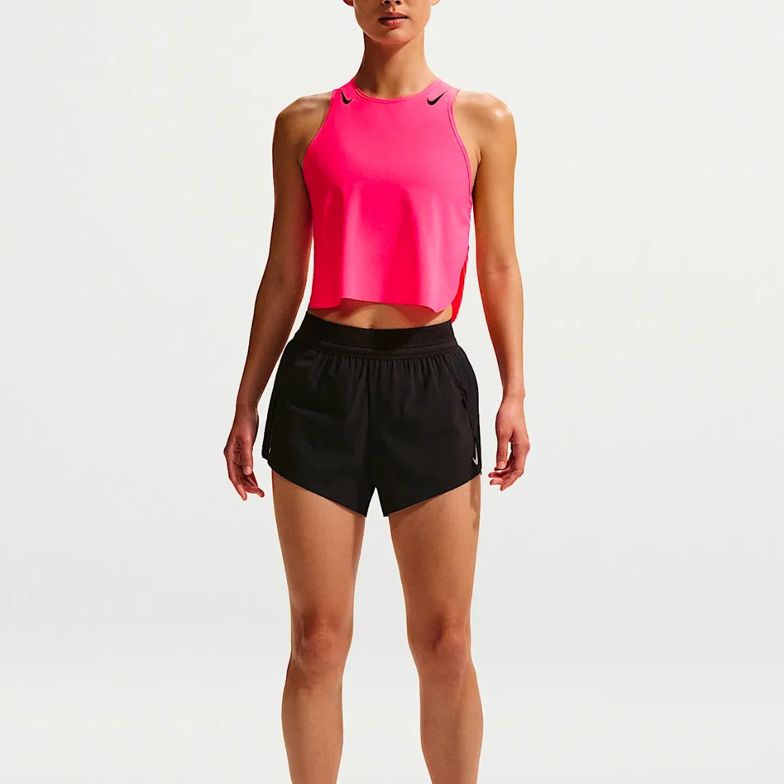 Женский топ для бега AEROSWIFT Running Tank Top Nike, Transparent Pink/Black — фото 4
