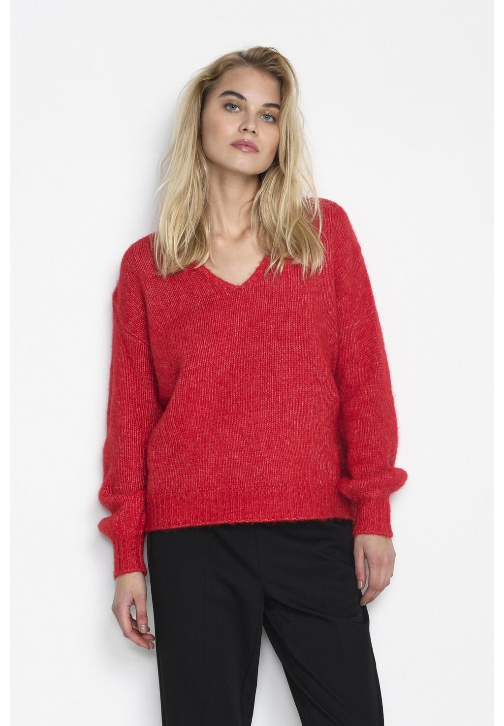 

Свитер KASARLA V-NECK Kaffe, красный меланж