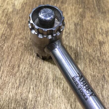 

Двусторонний инструмент Crombie — сквозная ось Abbey Bike Tools, цвет One Color