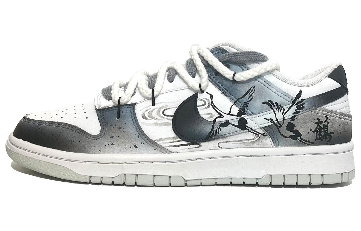 

Кроссовки для скейтбординга Dunk мужские низкие серый белый Nike
