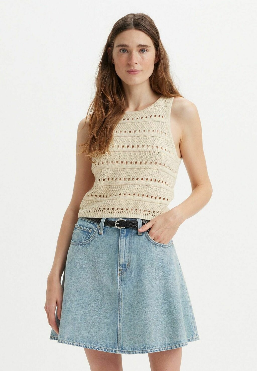 

Топ Levi's, бежевый