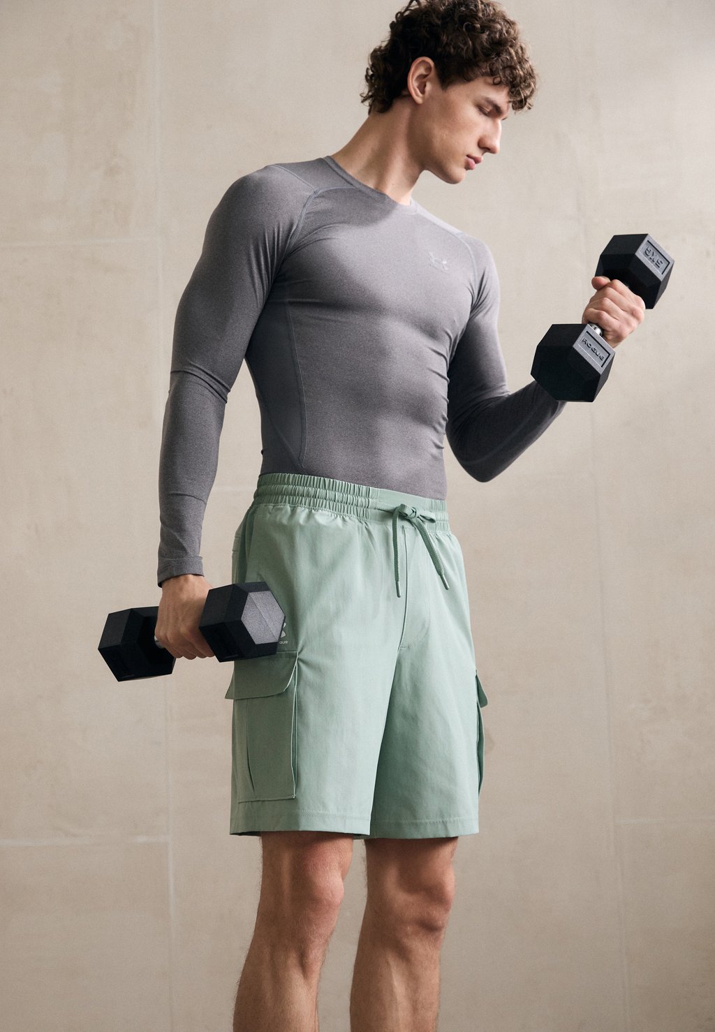 

Спортивные шорты VIBE Under Armour, зеленый